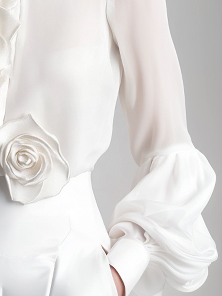 Isabelle | White Blouse With 3D Roses - Elle & Milo