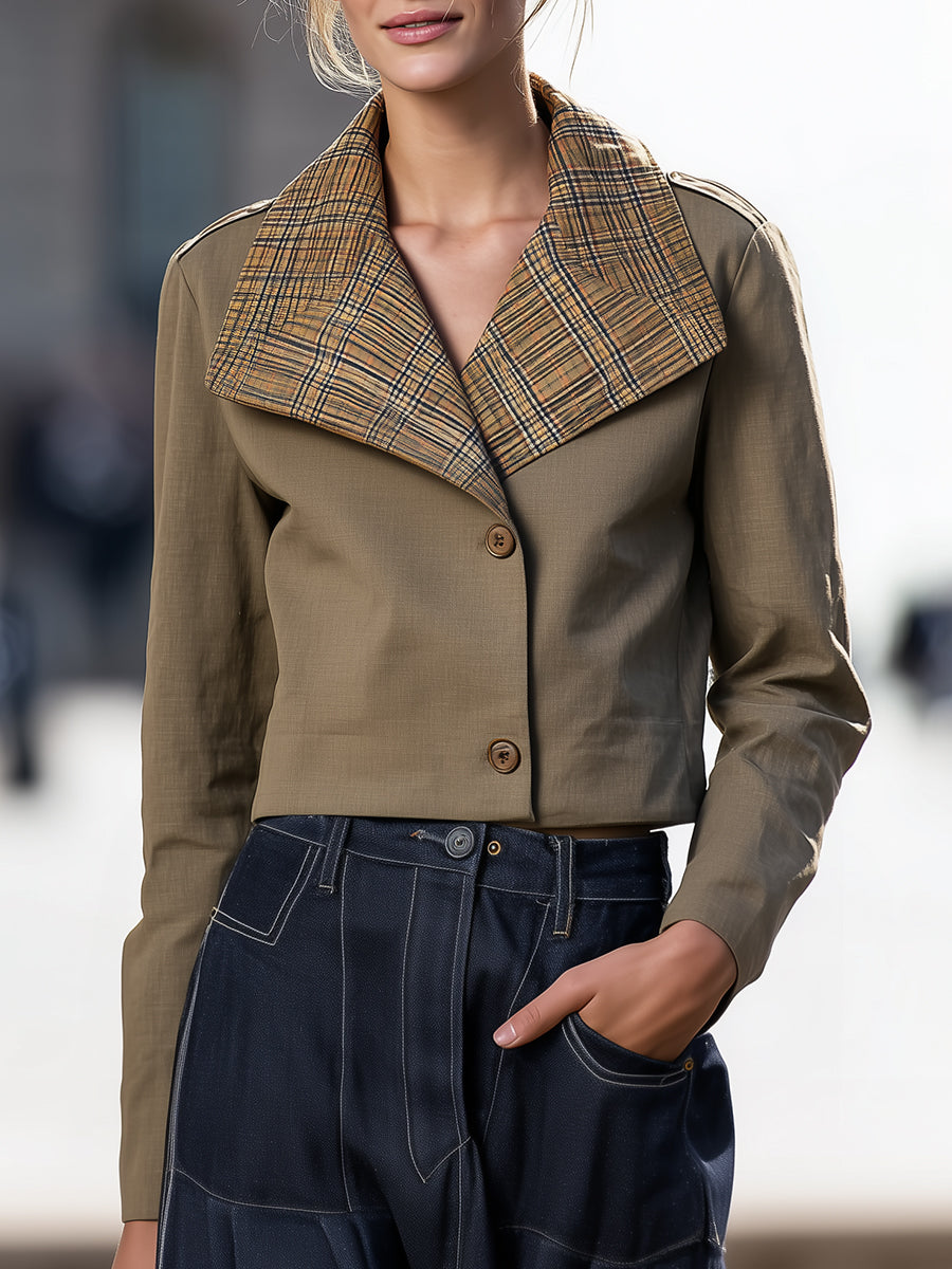 Elena | Cropped Jacket with Oversized Plaid Collar - Elle & Milo
