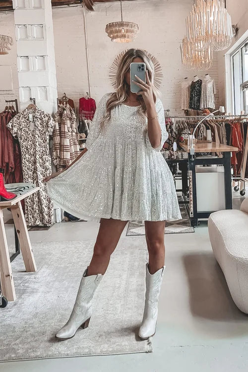 Lyra | Loose Fit Tiered Mini Dress - Elle & Milo