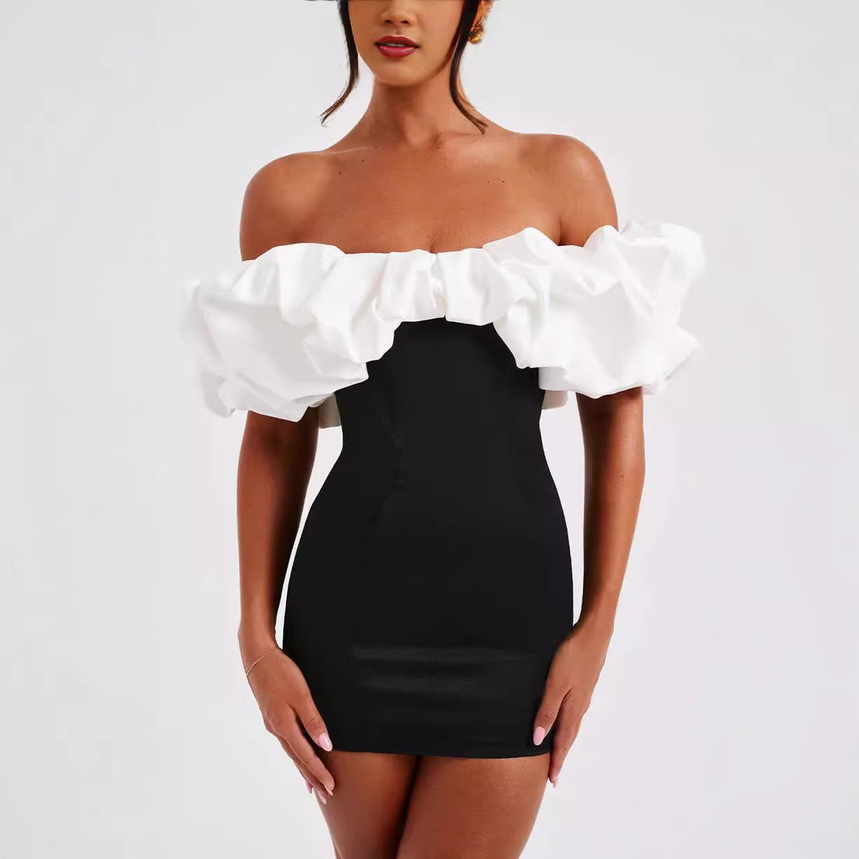 Aurora | Off Shoulder Mini Dress - Elle & Milo