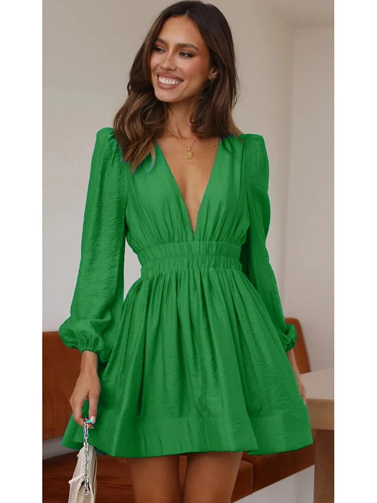 Aria | Mini Dress with Deep V-Neck - Elle & Milo