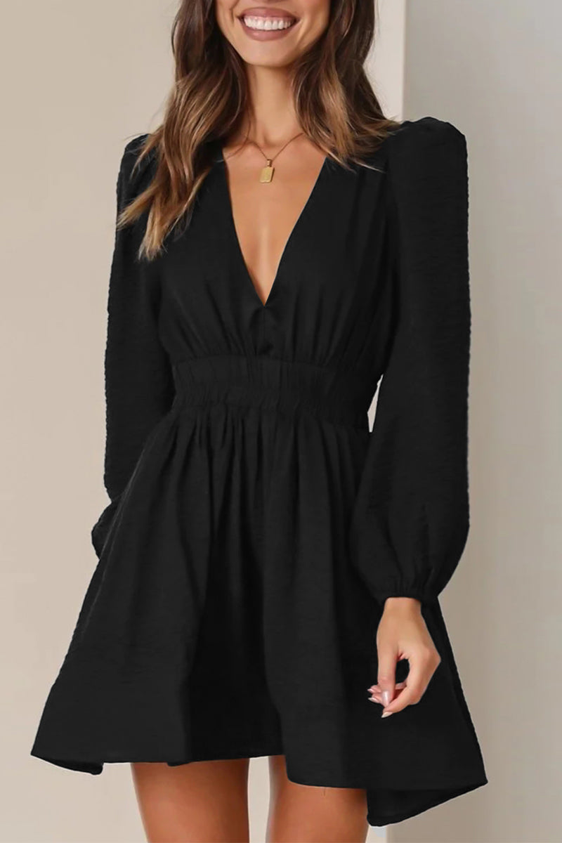 Nova | Mini Dress V-Neck Puff Sleeves - Elle & Milo