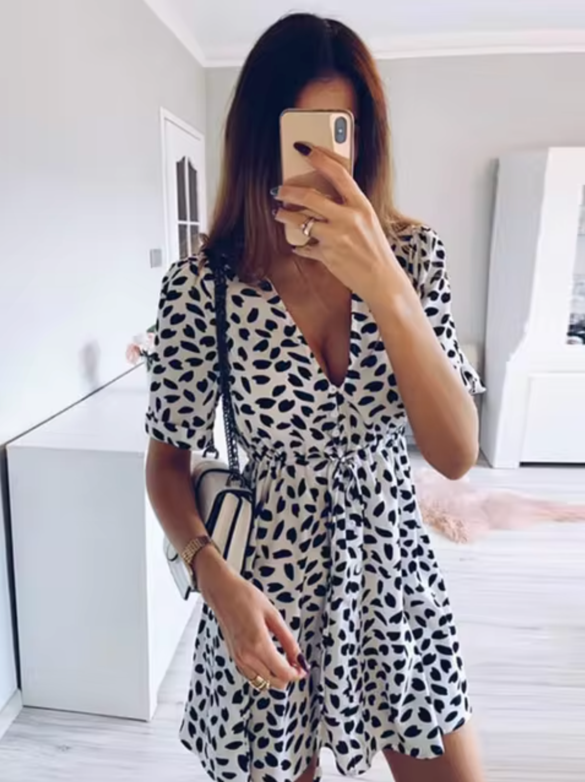 Nova | Mini Dress with V-Neck Waist Tie - Elle & Milo