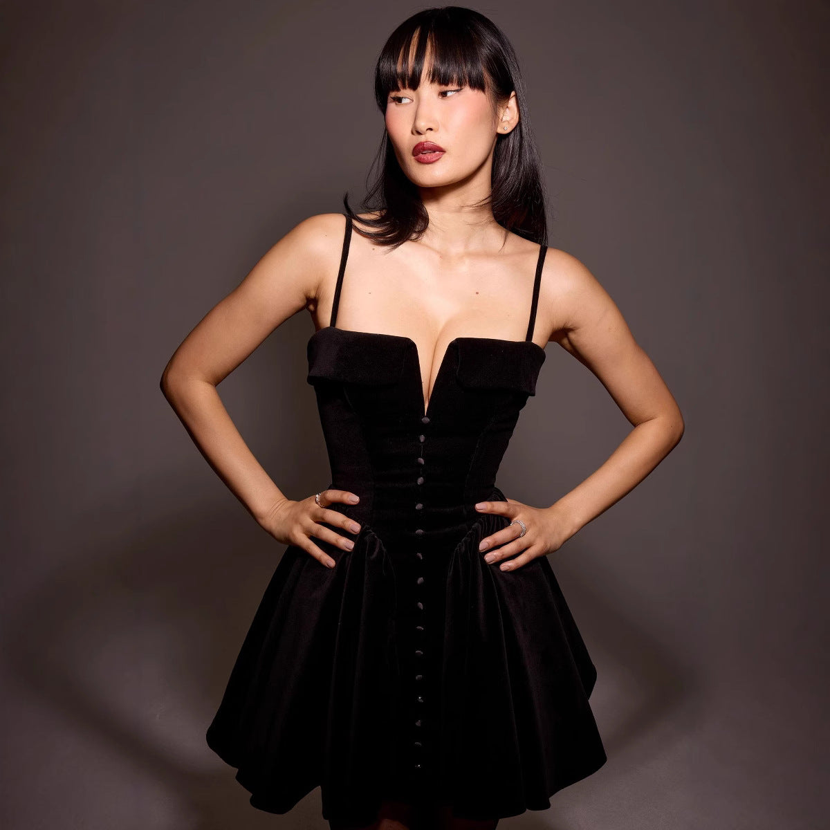 Elara | Velvet A-Line Mini Dress - Elle & Milo