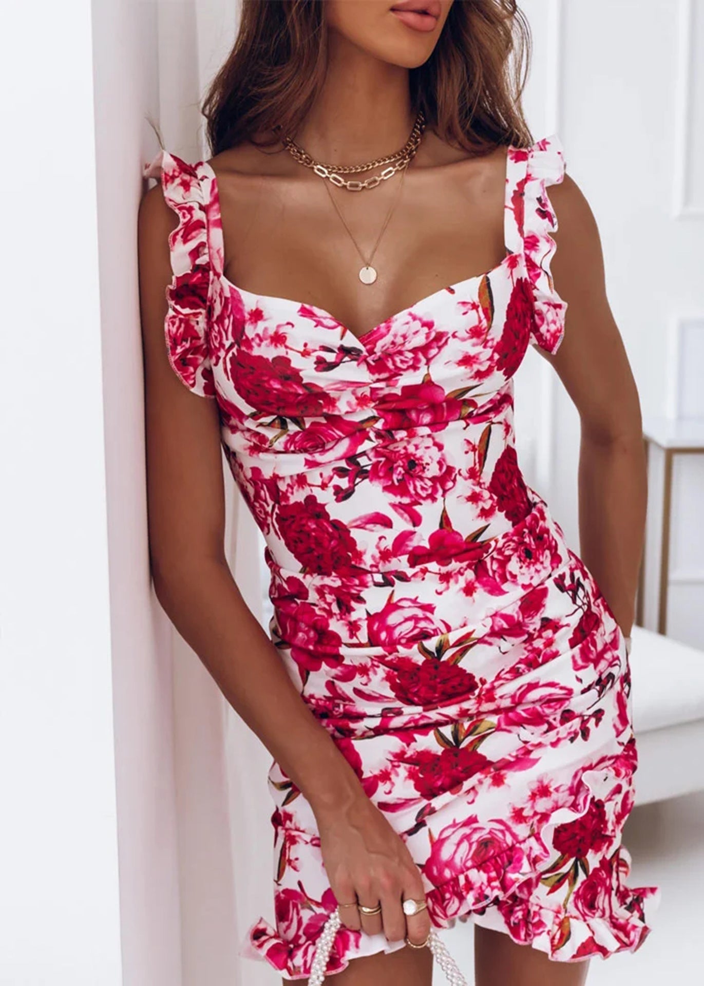 Elara | Bodycon Dress V-Neck Ruched Bust - Elle & Milo