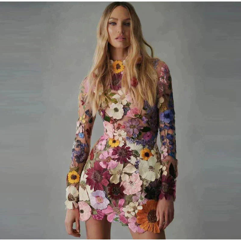 Nova | Mini Dress Floral Embroidery - Elle & Milo