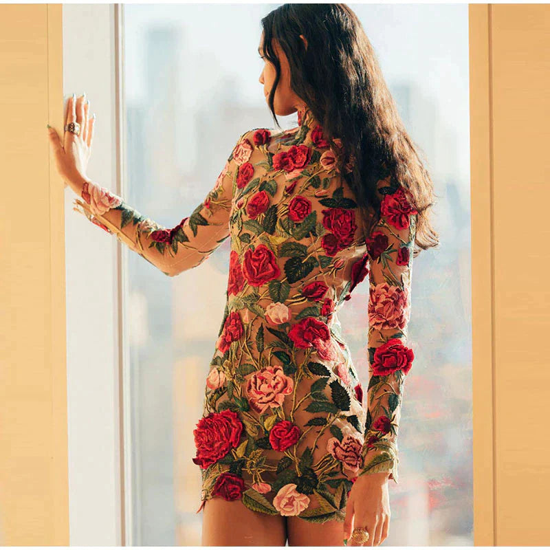 Nova | Mini Dress Floral Embroidery - Elle & Milo