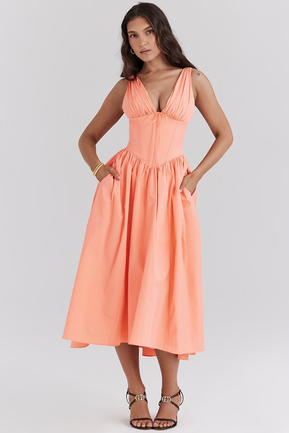 Nova | Evening Dress Sleeveless V-Neck - Elle & Milo